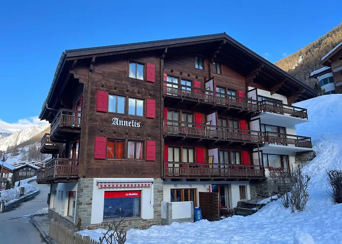 아넬리스 아파트 *